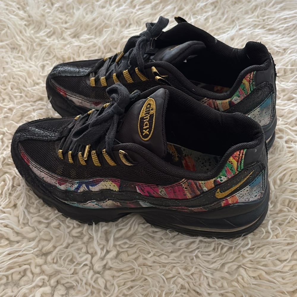 NIKE Air Max 95- Colorful Women's Sneakers